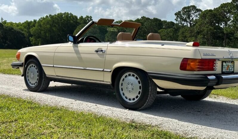 
								1986 Mercedes-Benz SL-Class 560 SL full									