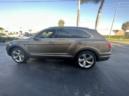 
										2019 Bentley Bentayga V8 full									