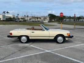 1987 Mercedes-Benz SL-Class 560 SL