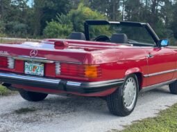 
										1986 Mercedes-Benz SL-Class 560-Class 560 SL full									