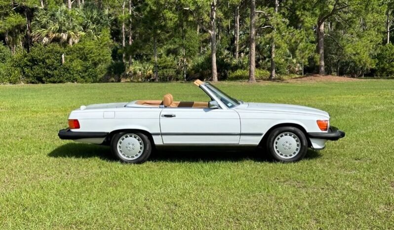 
								1989 Mercedes-Benz SL-Class 560-Class 560 SL full									