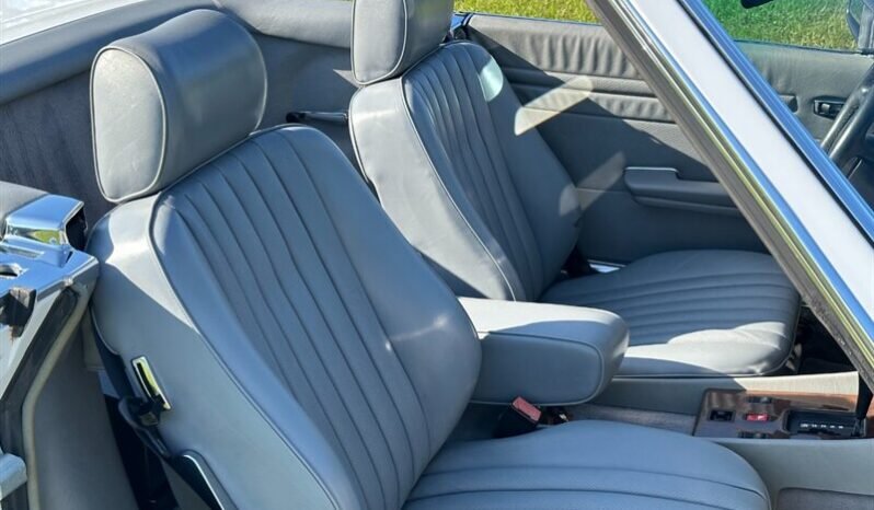 
								1987 Mercedes-Benz SL-Class 560-Class 560 SL full									