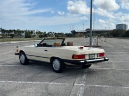 
										1987 Mercedes-Benz SL-Class 560 SL full									