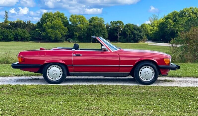 
								1986 Mercedes-Benz SL-Class 560-Class 560 SL full									