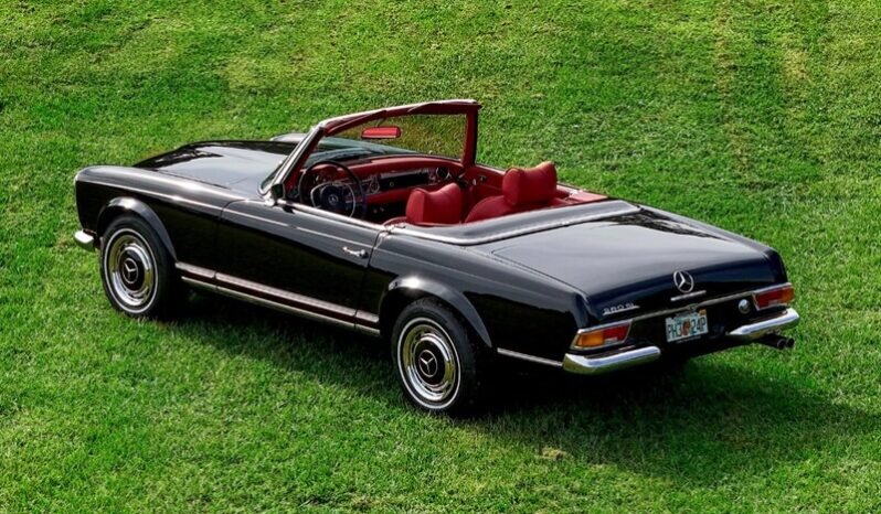 
								1971 Mercedes-Benz 200-Series SL full									