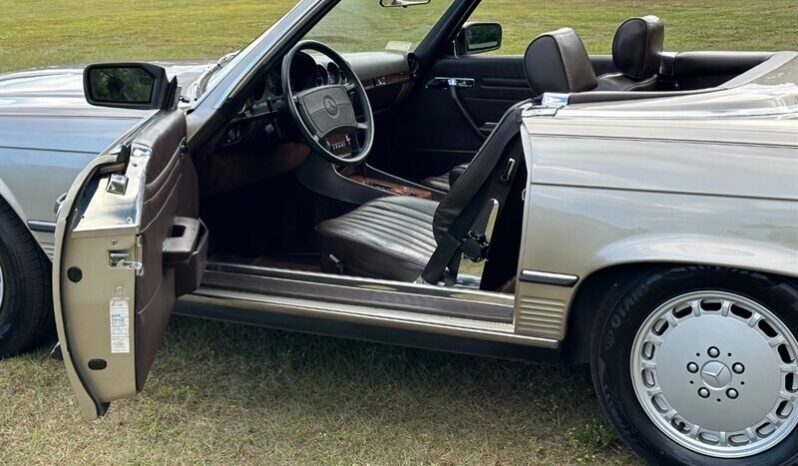 
								1987 Mercedes-Benz SL-Class 560 SL full									