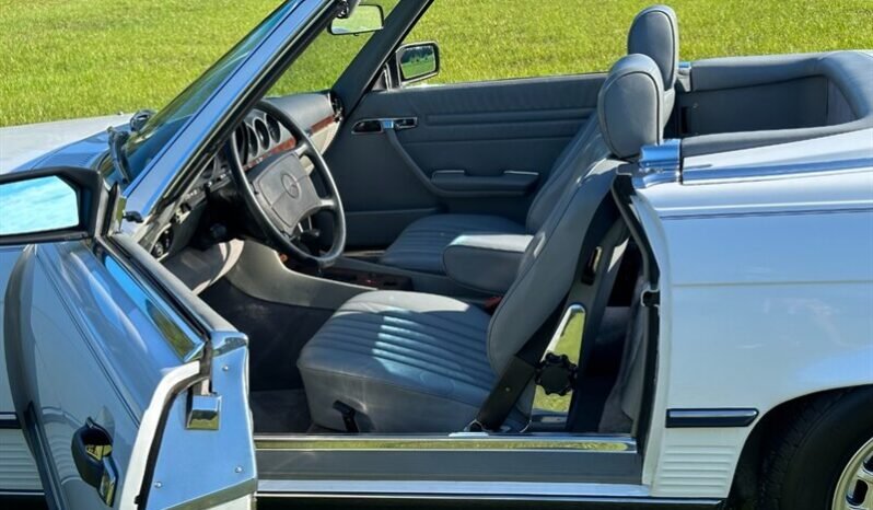 
								1987 Mercedes-Benz SL-Class 560-Class 560 SL full									