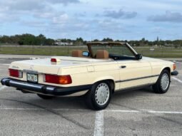 
										1987 Mercedes-Benz SL-Class 560 SL full									