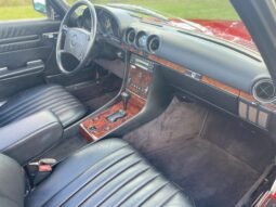 
										1986 Mercedes-Benz SL-Class 560-Class 560 SL full									