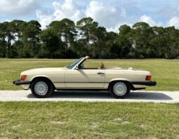 
										1986 Mercedes-Benz SL-Class 560 SL full									