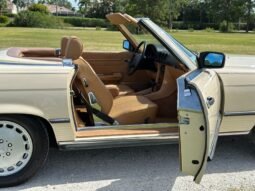 
										1986 Mercedes-Benz SL-Class 560 SL full									