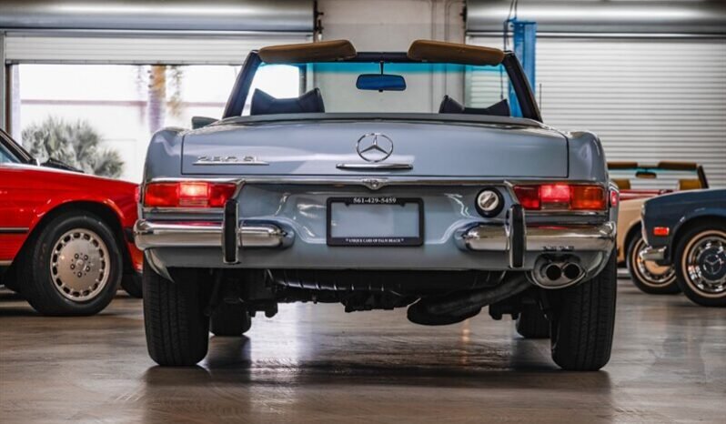 
								1971 Mercedes-Benz 200-Series SL full									