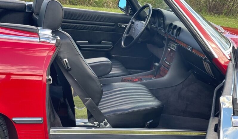 
								1986 Mercedes-Benz SL-Class 560-Class 560 SL full									