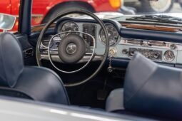 
										1971 Mercedes-Benz 200-Series SL full									