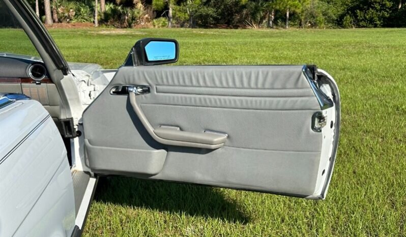 
								1987 Mercedes-Benz SL-Class 560-Class 560 SL full									