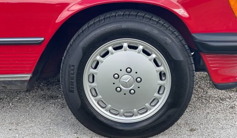 
								1986 Mercedes-Benz SL-Class 560-Class 560 SL full									