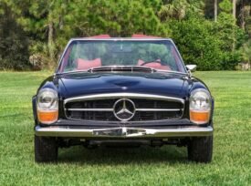 1971 Mercedes-Benz 200-Series SL