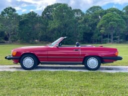 
										1986 Mercedes-Benz SL-Class 560-Class 560 SL full									