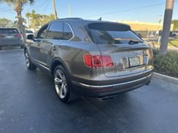 
										2019 Bentley Bentayga V8 full									