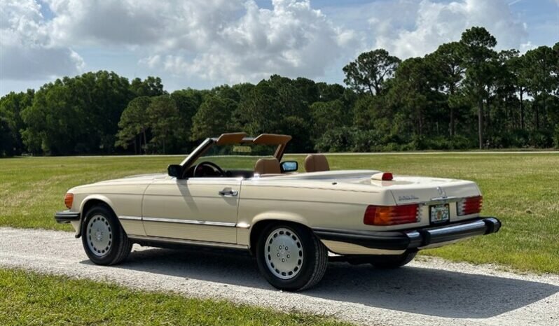 
								1986 Mercedes-Benz SL-Class 560 SL full									